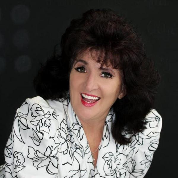 Mellisa du Toit, estate agent