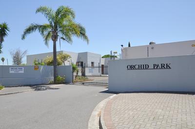 Townhouse For Sale in Parow North, Cape Town