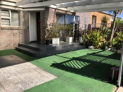 House For Sale in Kensington, Cape Town