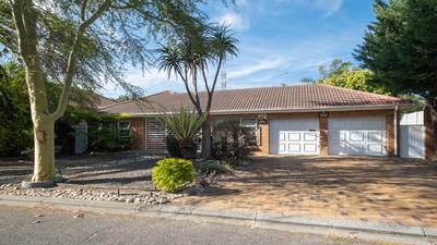 House For Rent in Kleinbosch, Cape Town